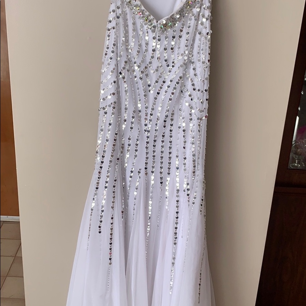 Prom dress - Picture 5 of 6